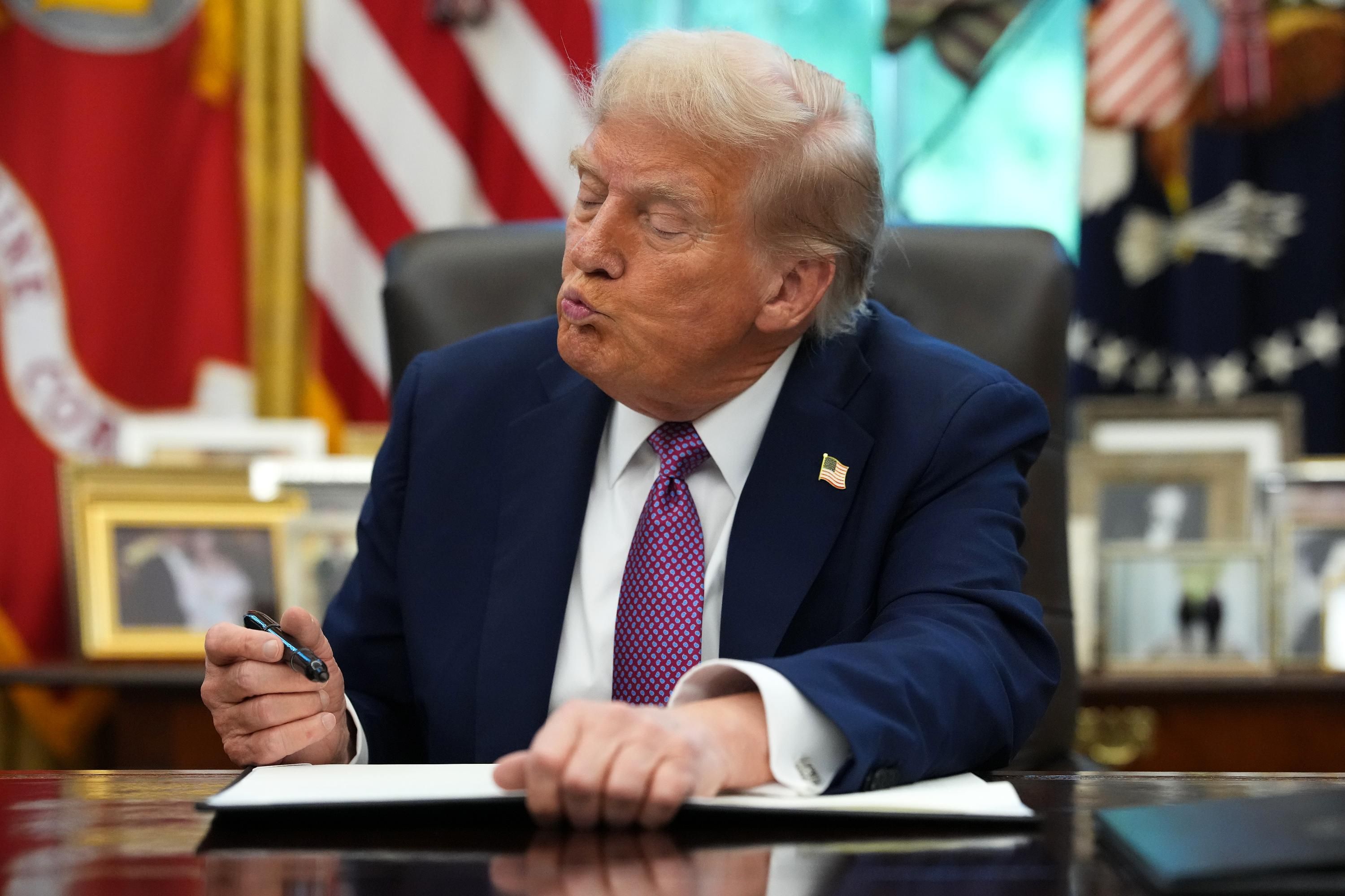 Президент США Дональд Трамп Президент США Дональд Трамп