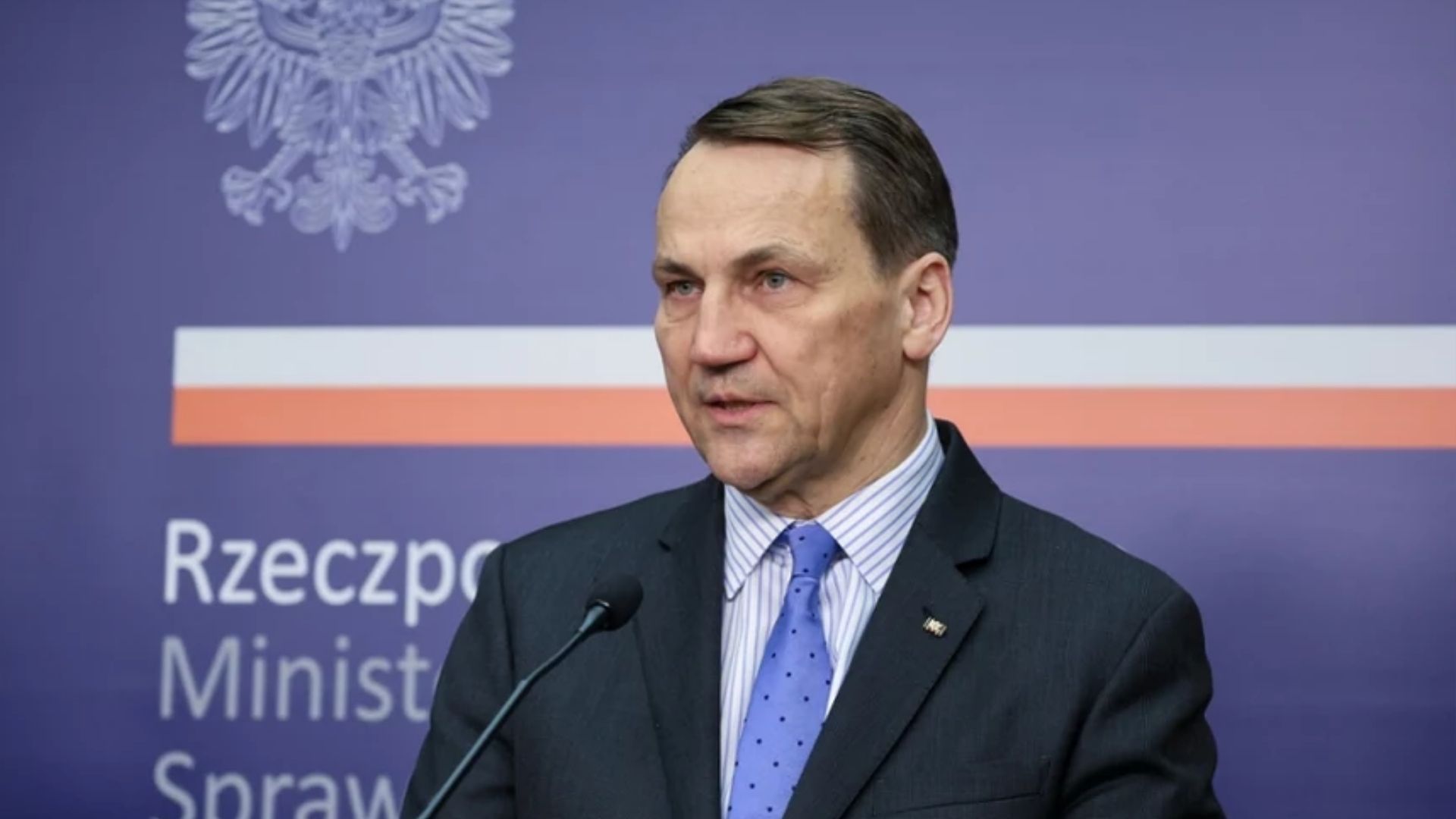 Сікорський прокоментував допомогу Україні