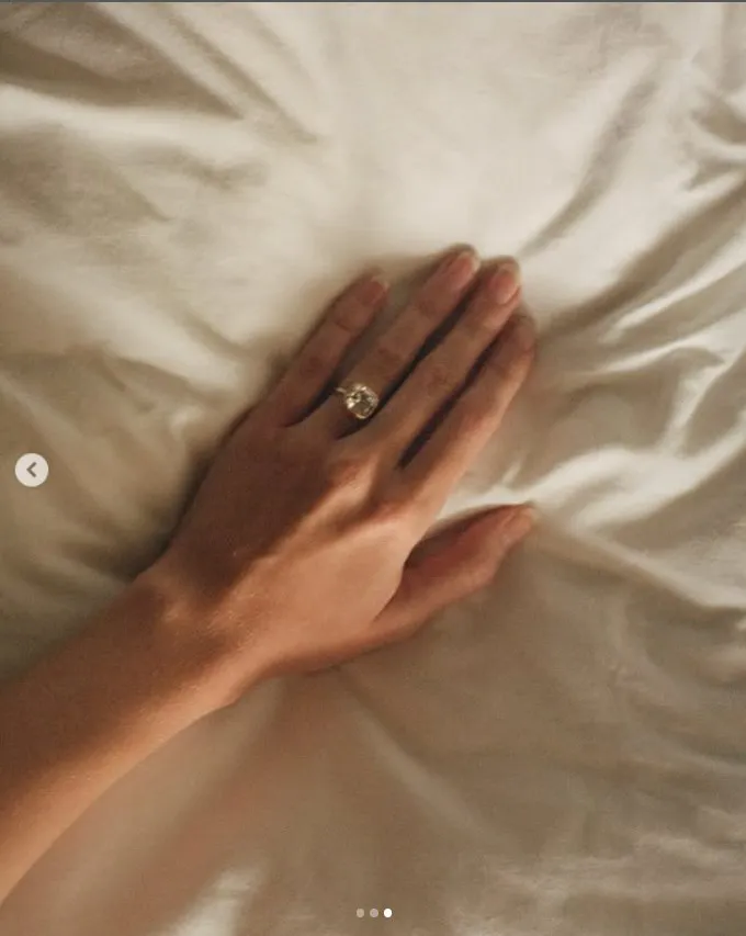 Ліам Гемсворт освідчився коханій Ліам Гемсворт освідчився коханій