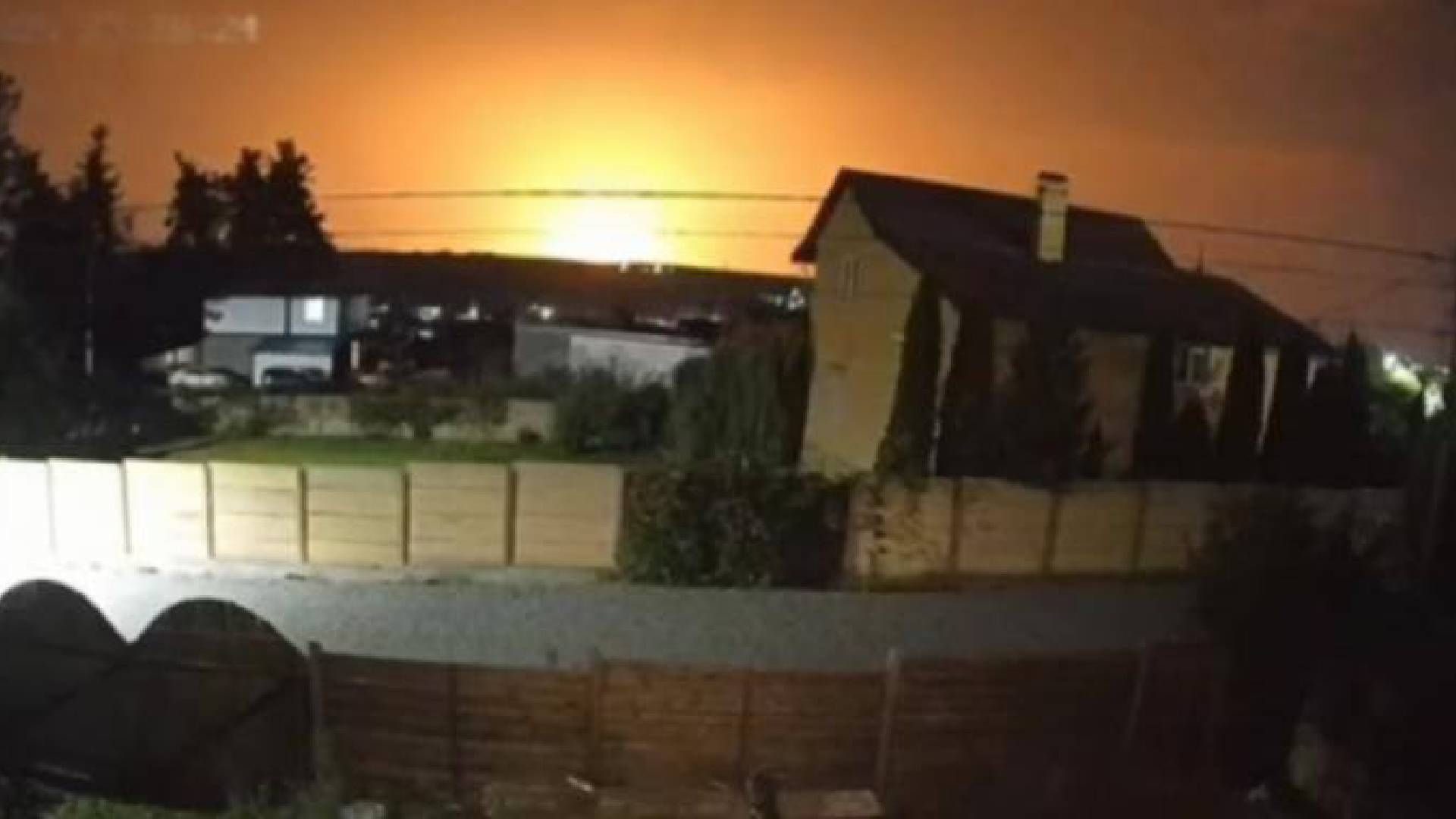 Момент вибуху на Київщині потрапив на камеру Момент вибуху на Київщині потрапив на камеру