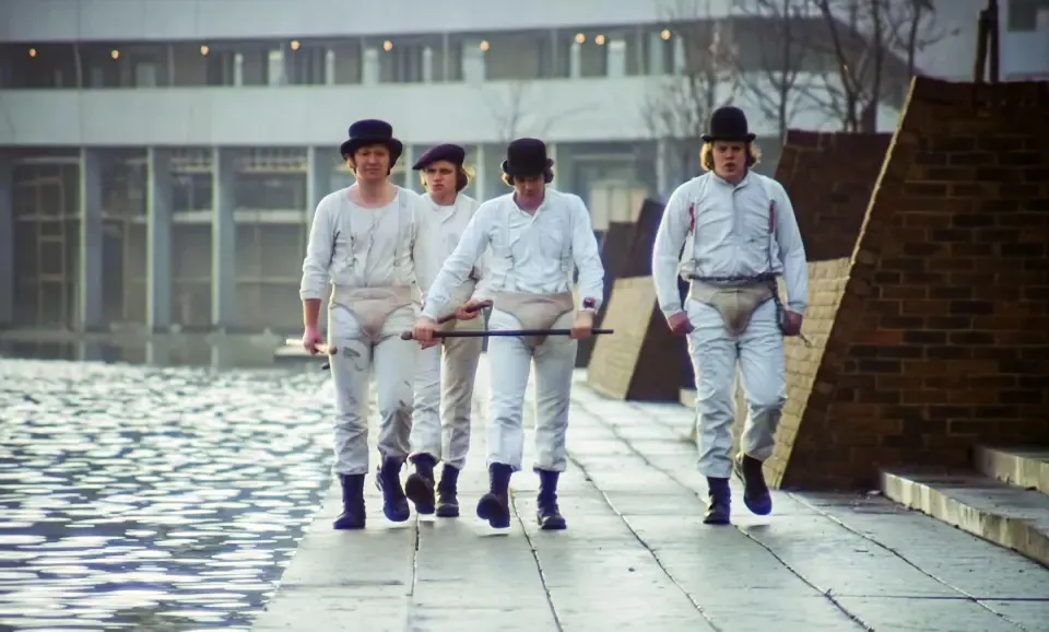 Кадр из Механического апельсина