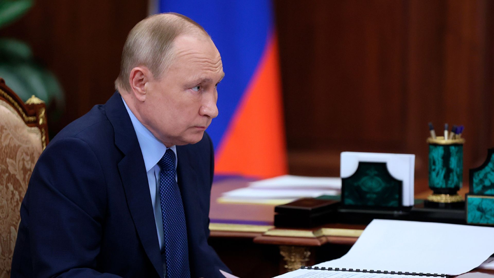 Путин продолжает свою агрессию против Запада, - Politico Путин продолжает свою агрессию против Запада, - Politico