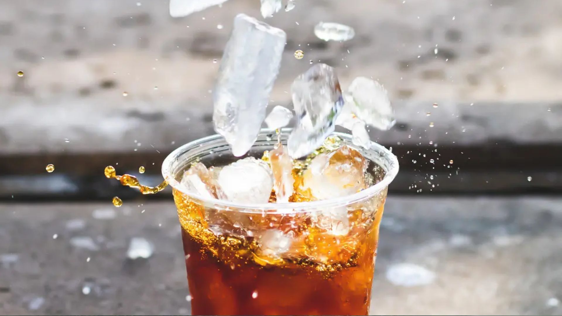 В Україні введуть акциз на солодкі напої В Україні введуть акциз на солодкі напої