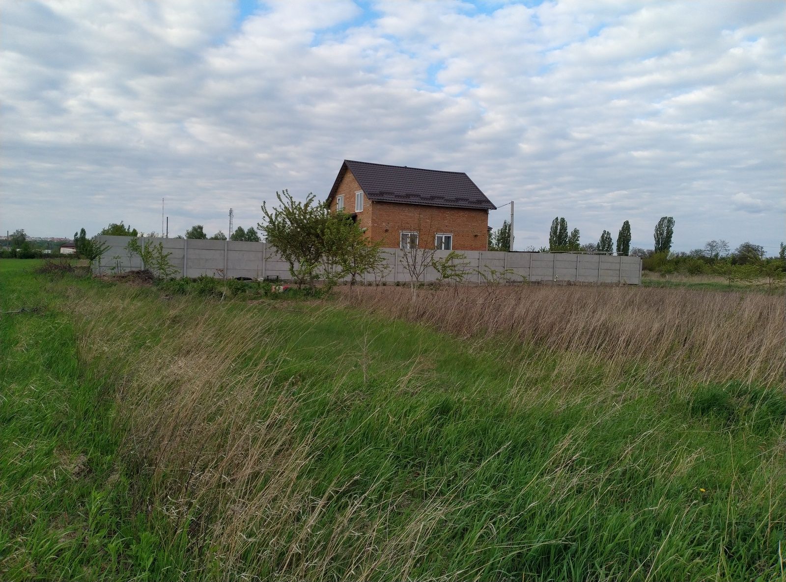 Земля под домом