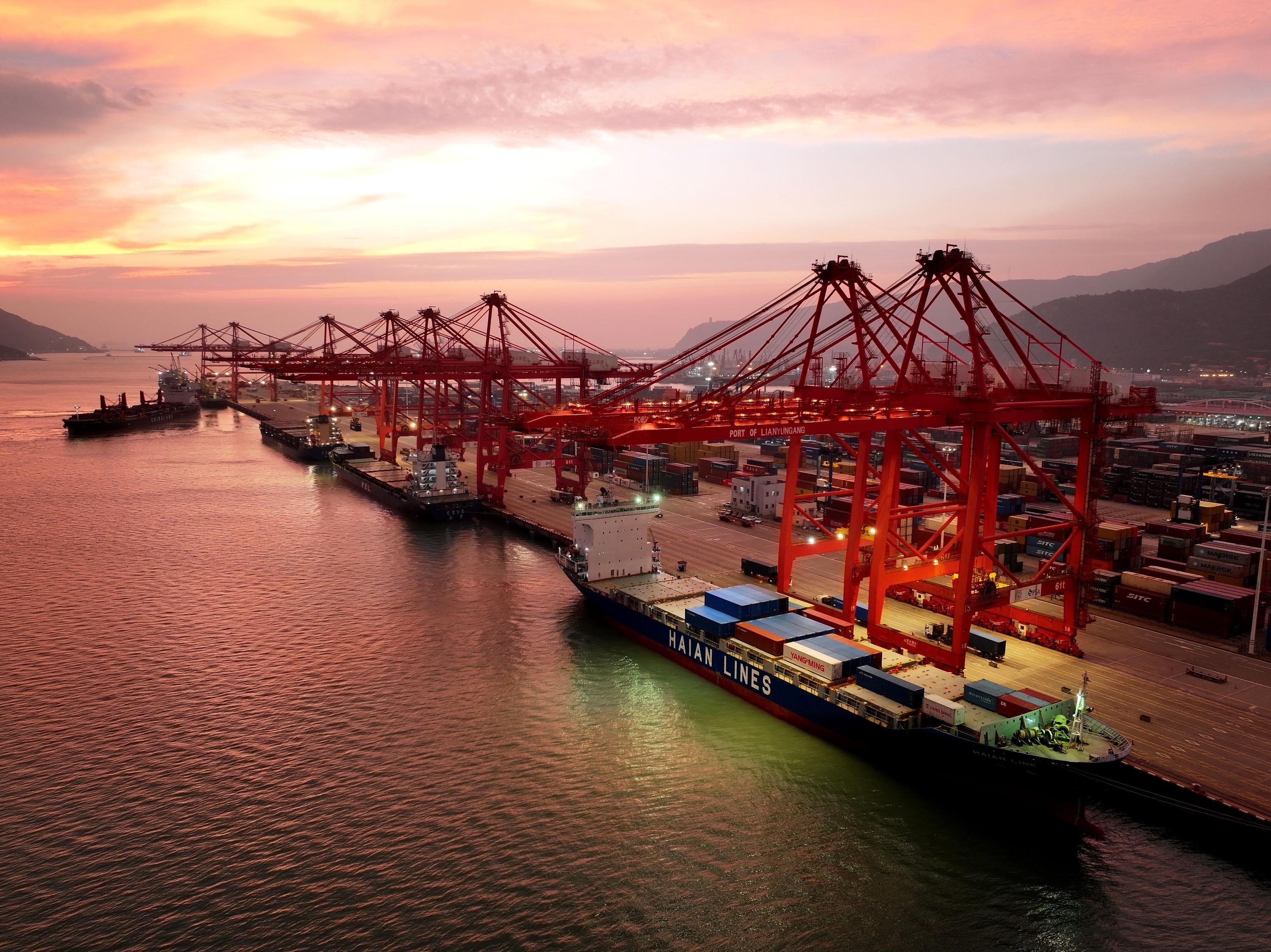 Порт Ляньюньган у Китаї Порт Ляньюньган у Китаї