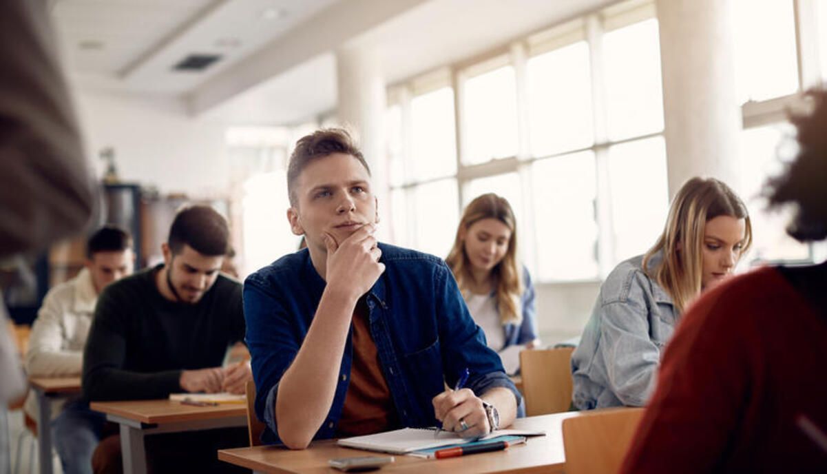 Вступна кампанія 2025 - серед абітурієнтів більшість – чоловіки Вступна кампанія 2025 - серед абітурієнтів більшість – чоловіки