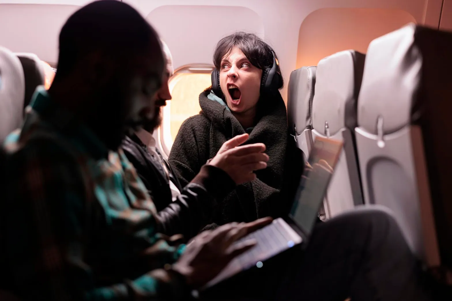Пассажиры в самолете