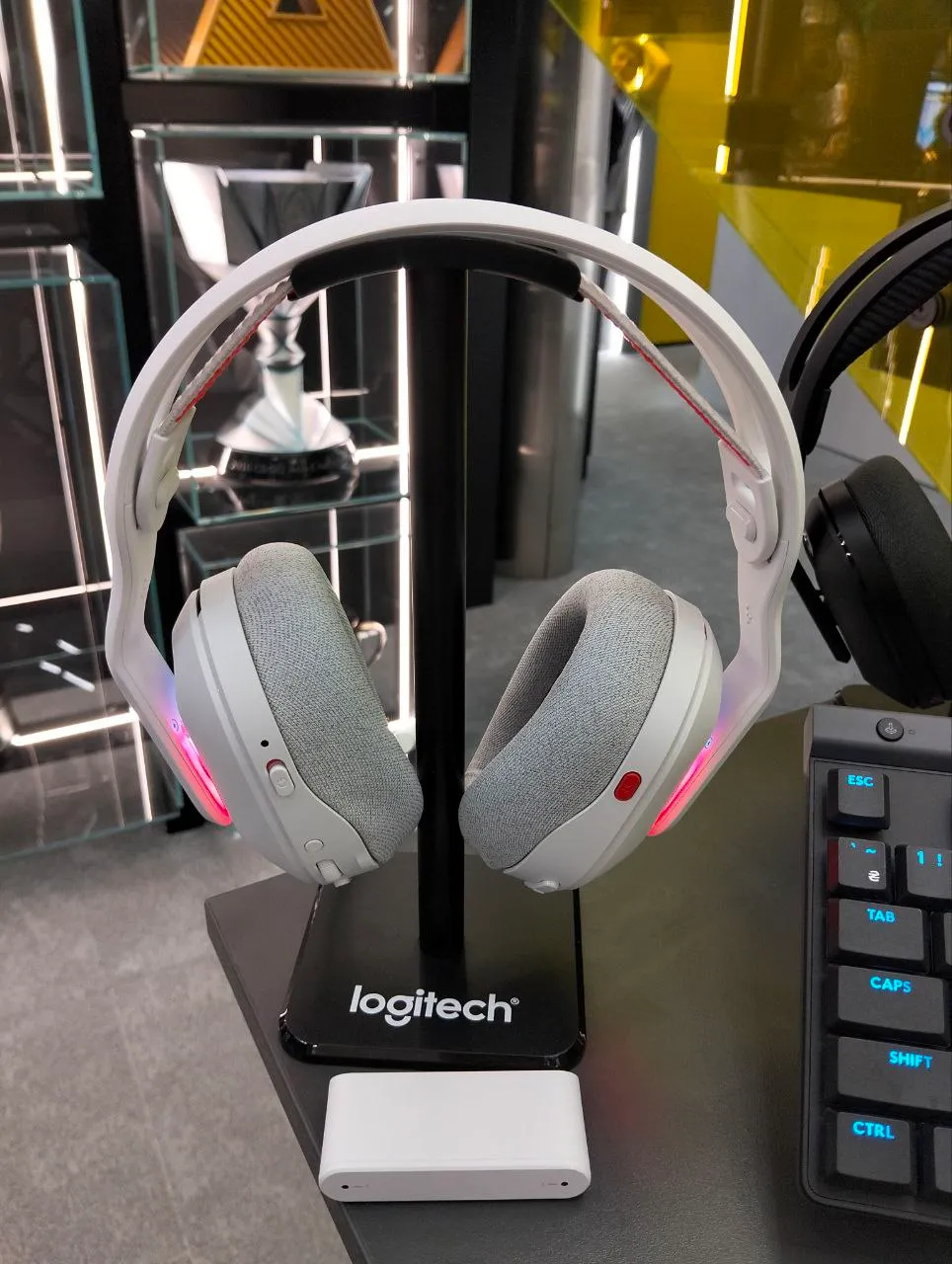 ASTRO A20 X LIGHTSPEED W