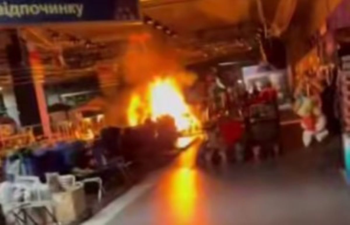 Пожар в "Эпицентре" Пожар в "Эпицентре"