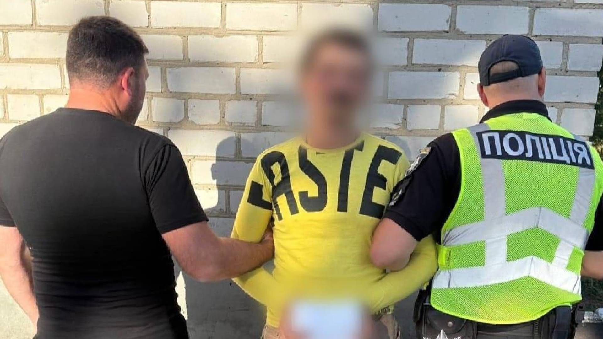 У Кіровоградській області затримали чоловіка, який поранив поліцейських