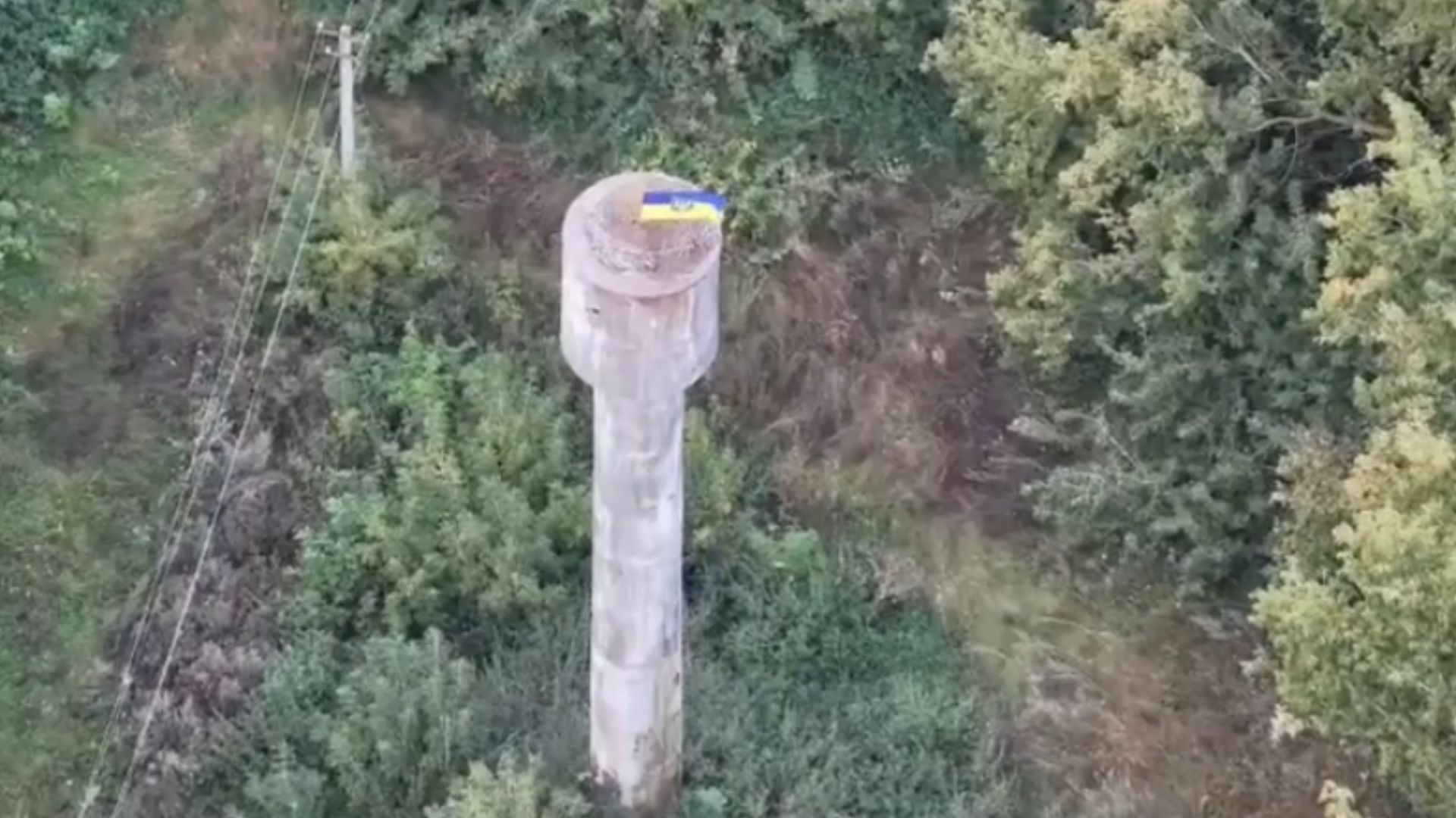 Украинский флаг над Алексеевкой на Сумщине Украинский флаг над Алексеевкой на Сумщине