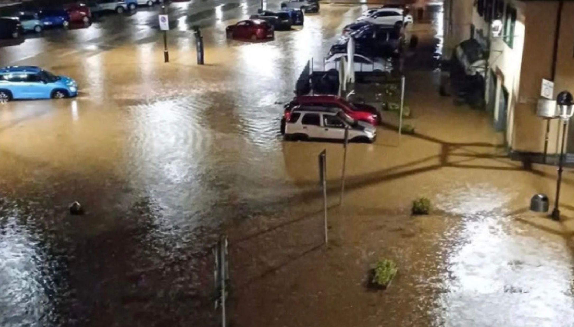 Італію накрили сильні повені Італію накрили сильні повені