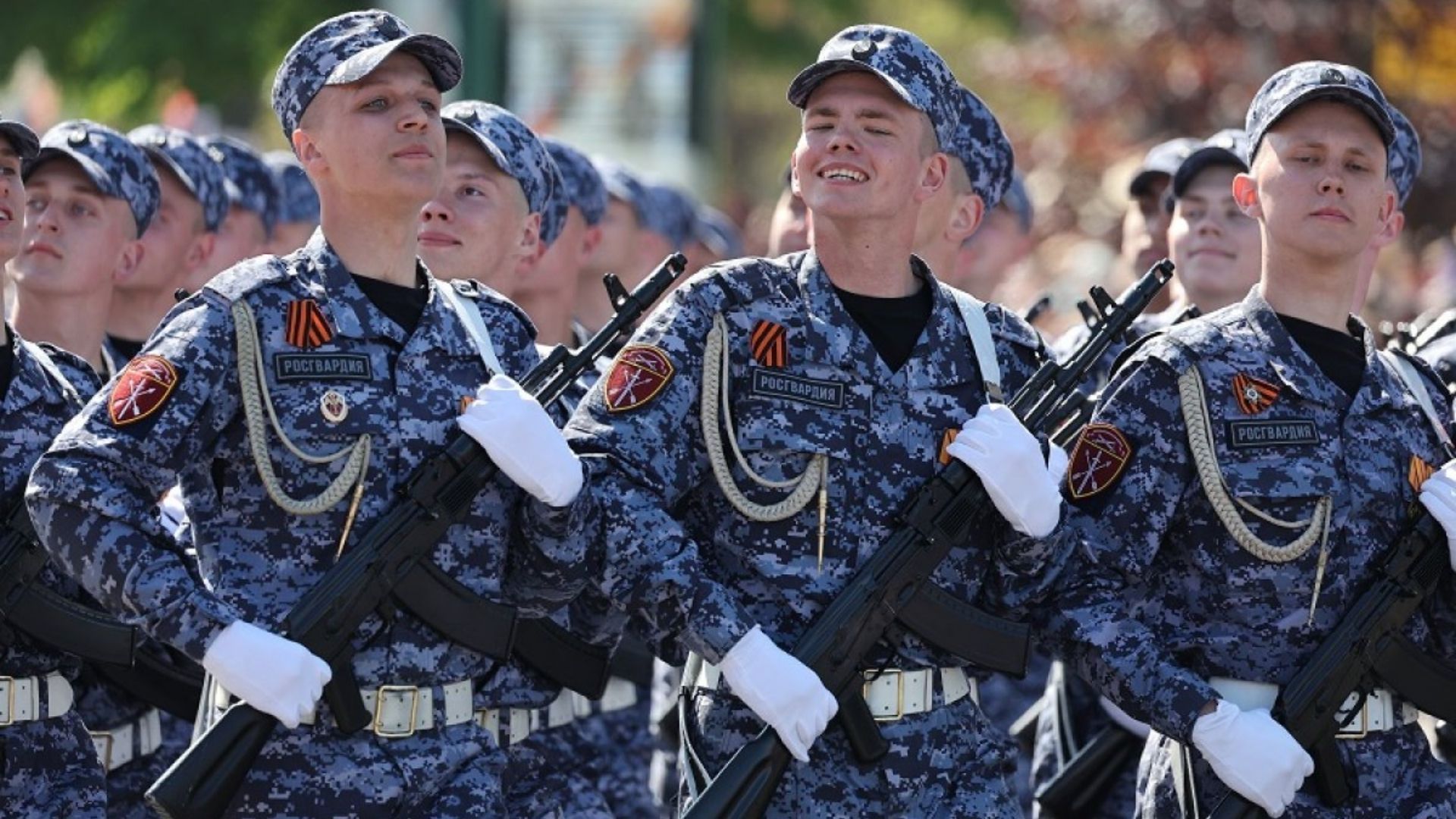 У Росгвардії створили танкові підрозділи У Росгвардії створили танкові підрозділи