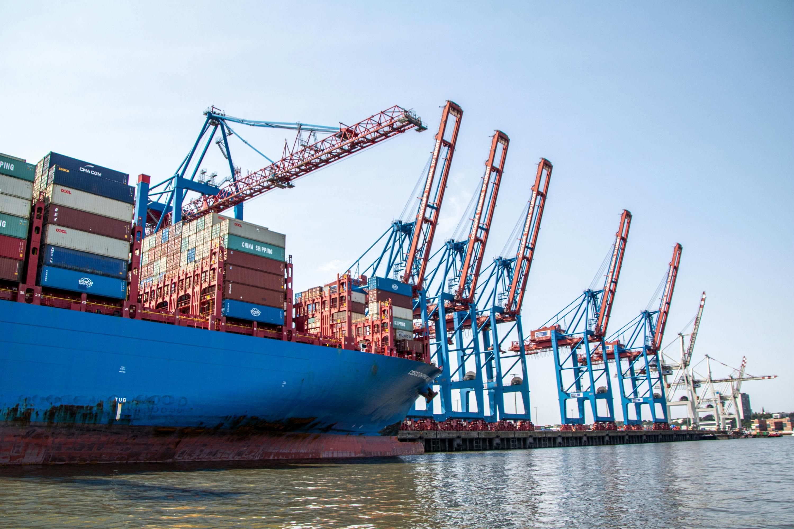 Китайское судно посещало оккупированный Севастополь Китайское судно посещало оккупированный Севастополь