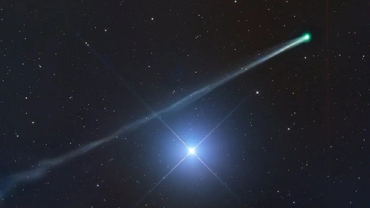 Комета SWAN буде видимою у жовтні Комета SWAN буде видимою у жовтні