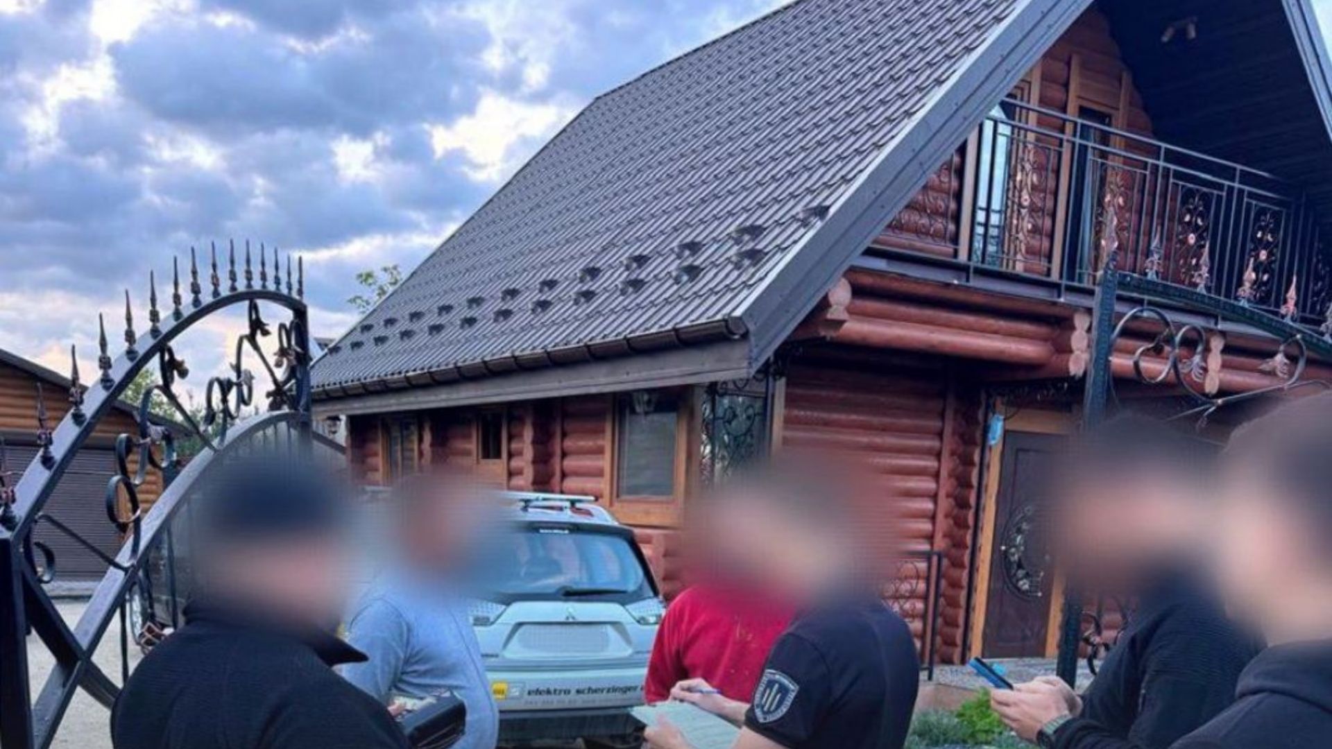 На Рівненщині командир змушував підлеглих будувати приватний будинок На Рівненщині командир змушував підлеглих будувати приватний будинок