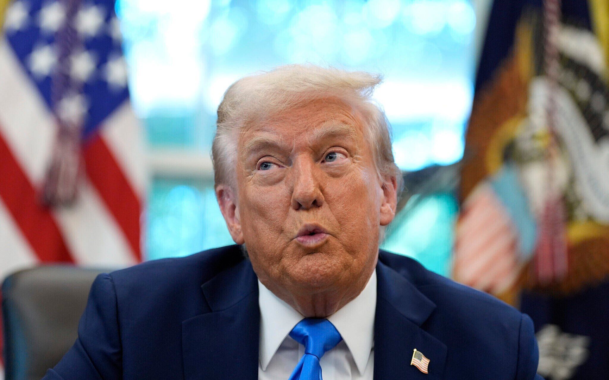 Трамп змінив риторику щодо України, шокувавши європейців Трамп змінив риторику щодо України, шокувавши європейців