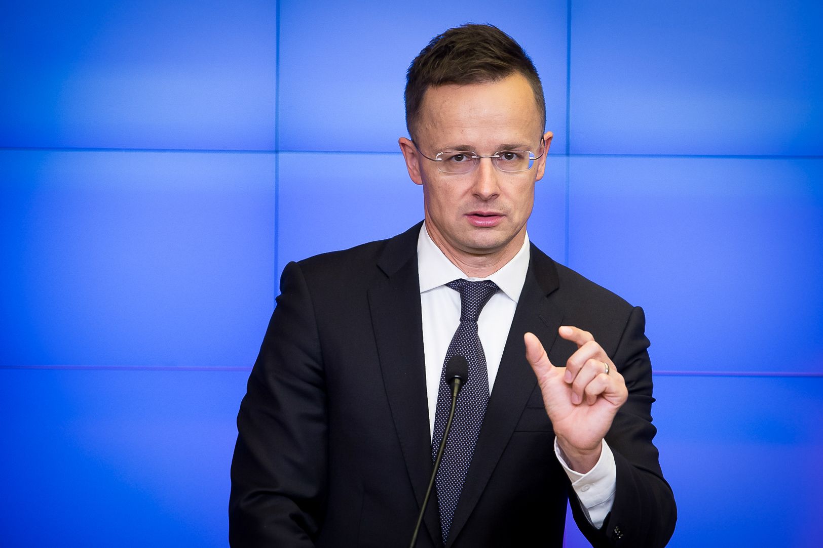 Сийярто заявил, что Венгрия не откажется от российской нефти