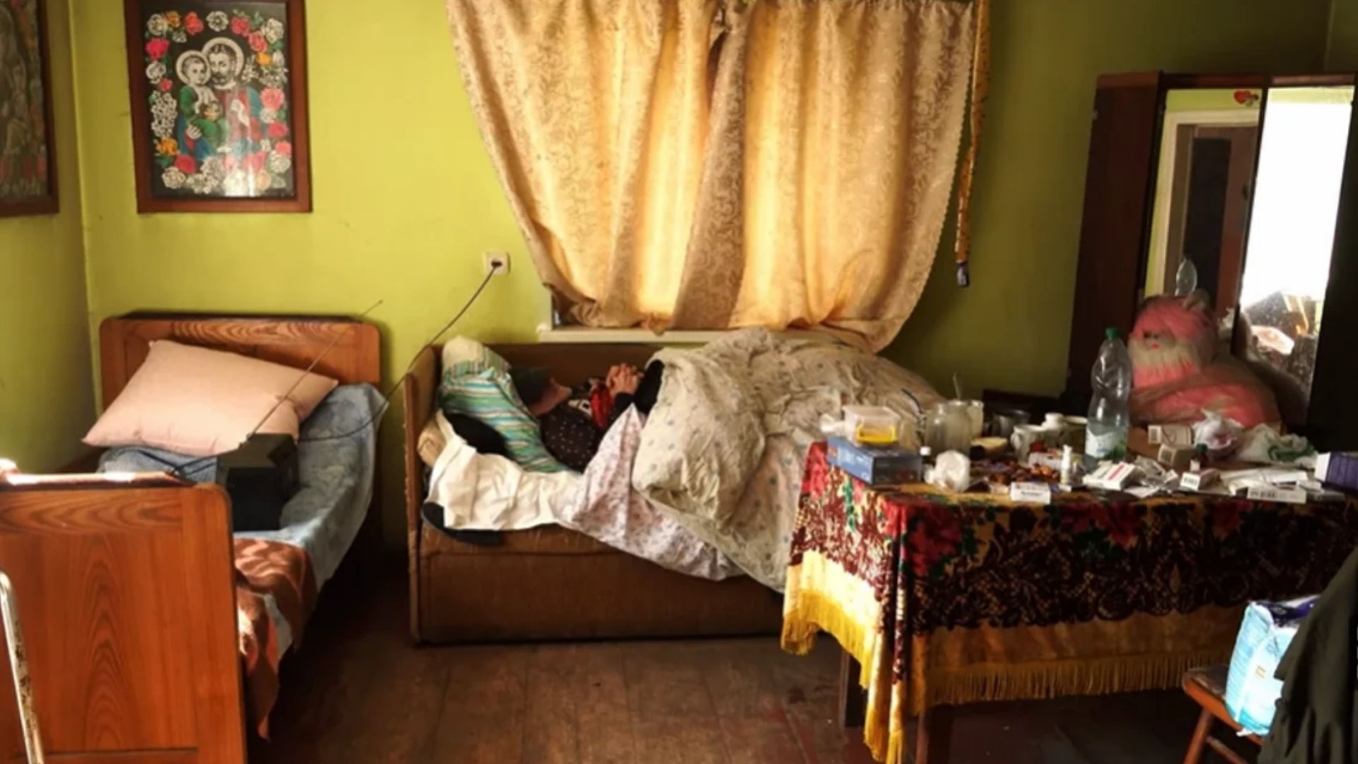 На Львовщине мобилизовали единственного сына прикованного к постели отца