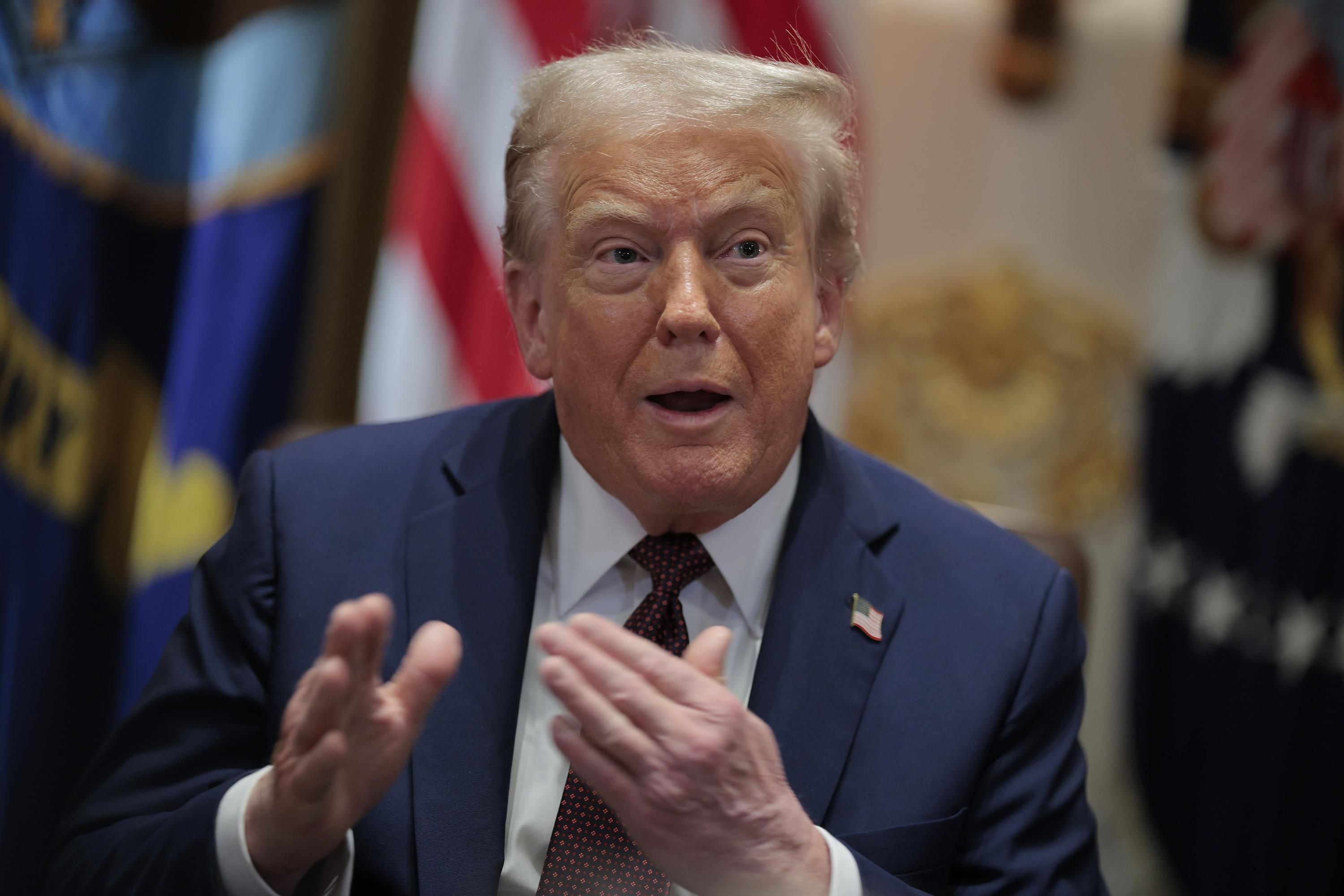 Германия призывает ЕС ответить на тарифы Трампа Германия призывает ЕС ответить на тарифы Трампа