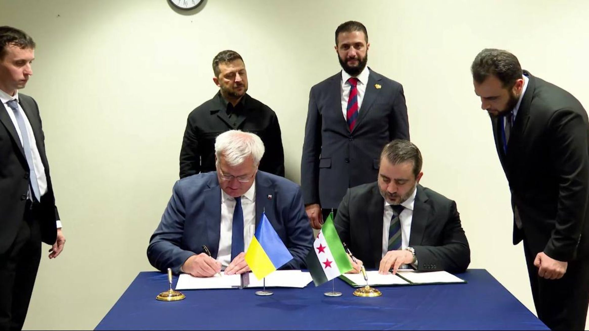 Украина и Сирия подписали коммюнике о восстановлении дипломатических отношений, –Зеленский - 24 Канал Украина и Сирия подписали коммюнике о восстановлении дипломатических отношений, –Зеленский - 24 Канал