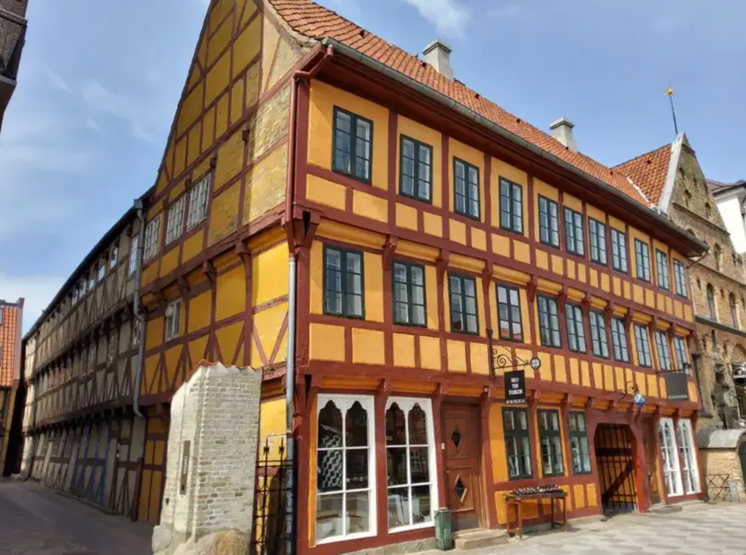 Дом Йоргена Олуфсена Дом Йоргена Олуфсена