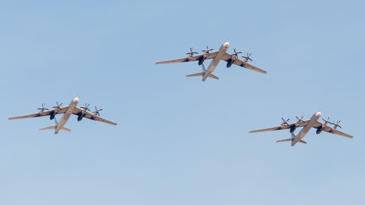 Самолеты зафиксировали в зоне идентификации противовоздушной обороны Аляски Самолеты зафиксировали в зоне идентификации противовоздушной обороны Аляски