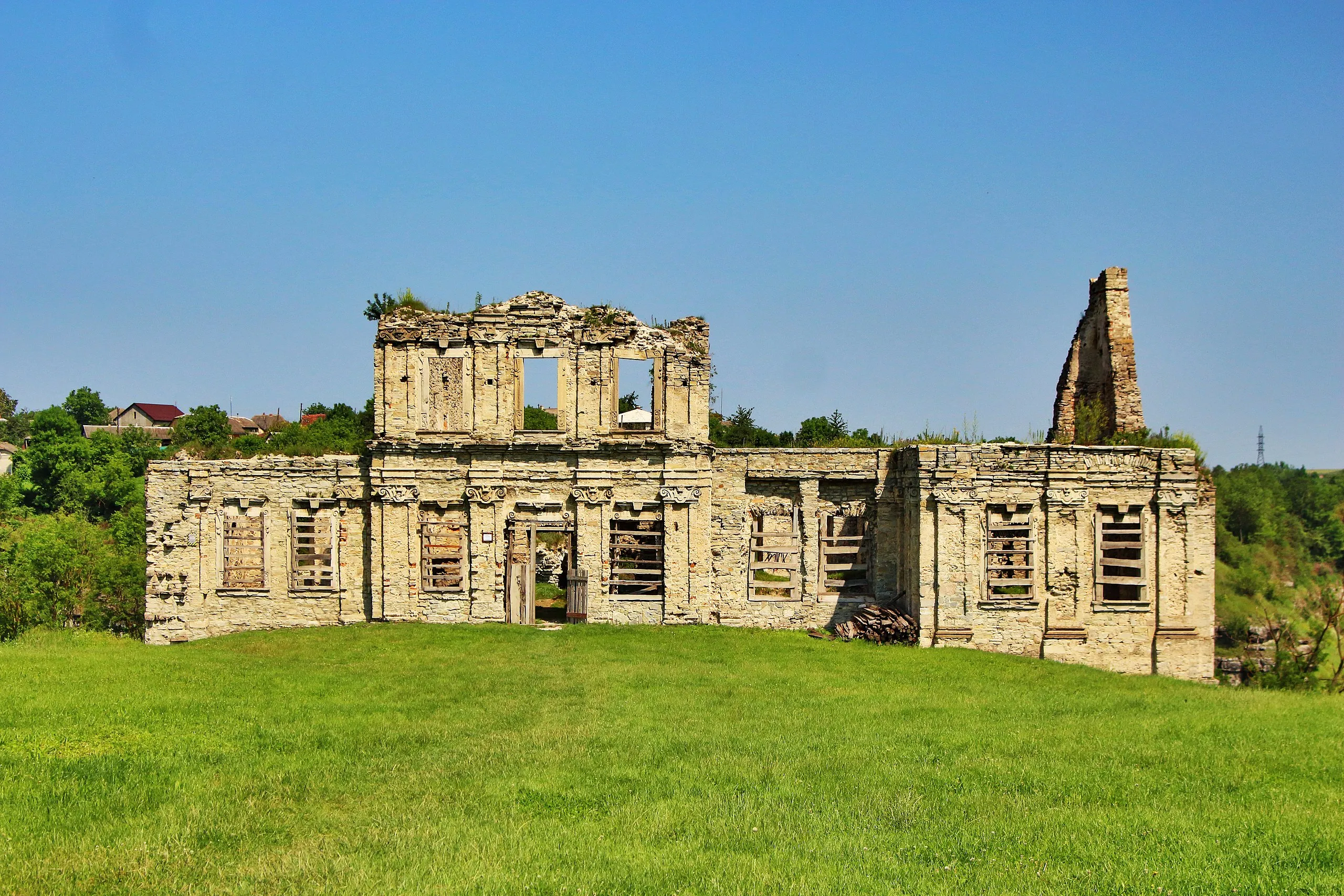 Скальский замок на Тернопольщине Скальский замок на Тернопольщине