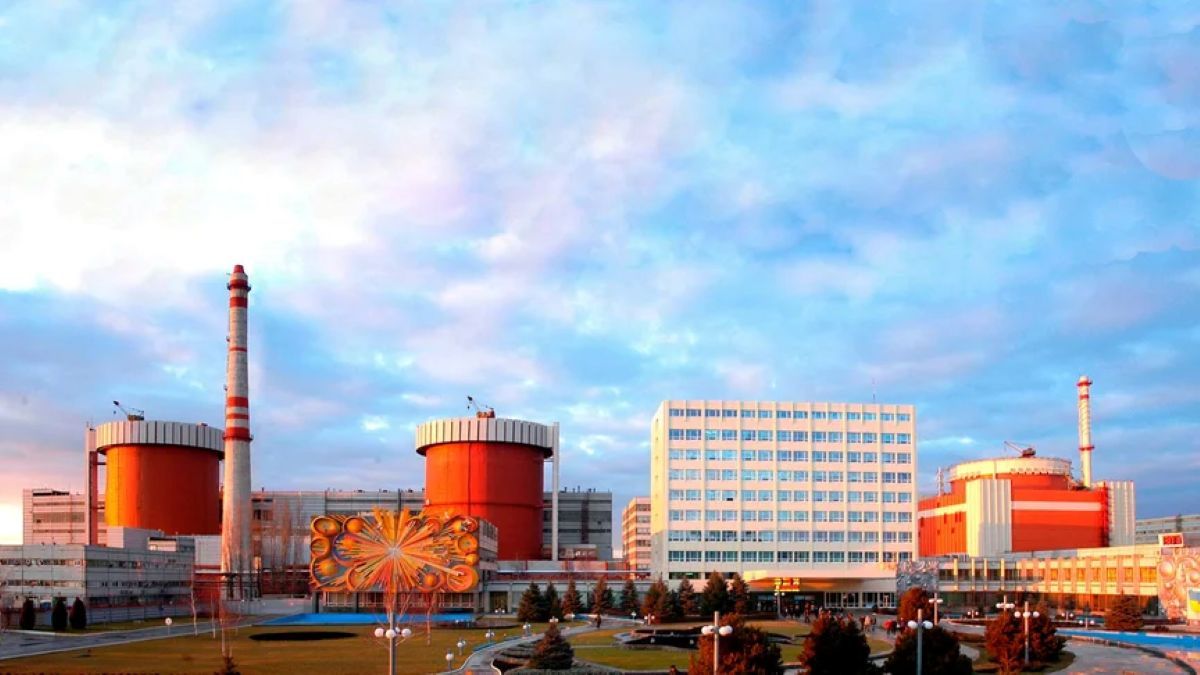 Бля Південноукраїнської АЕС чули вибухи - 24 Канал