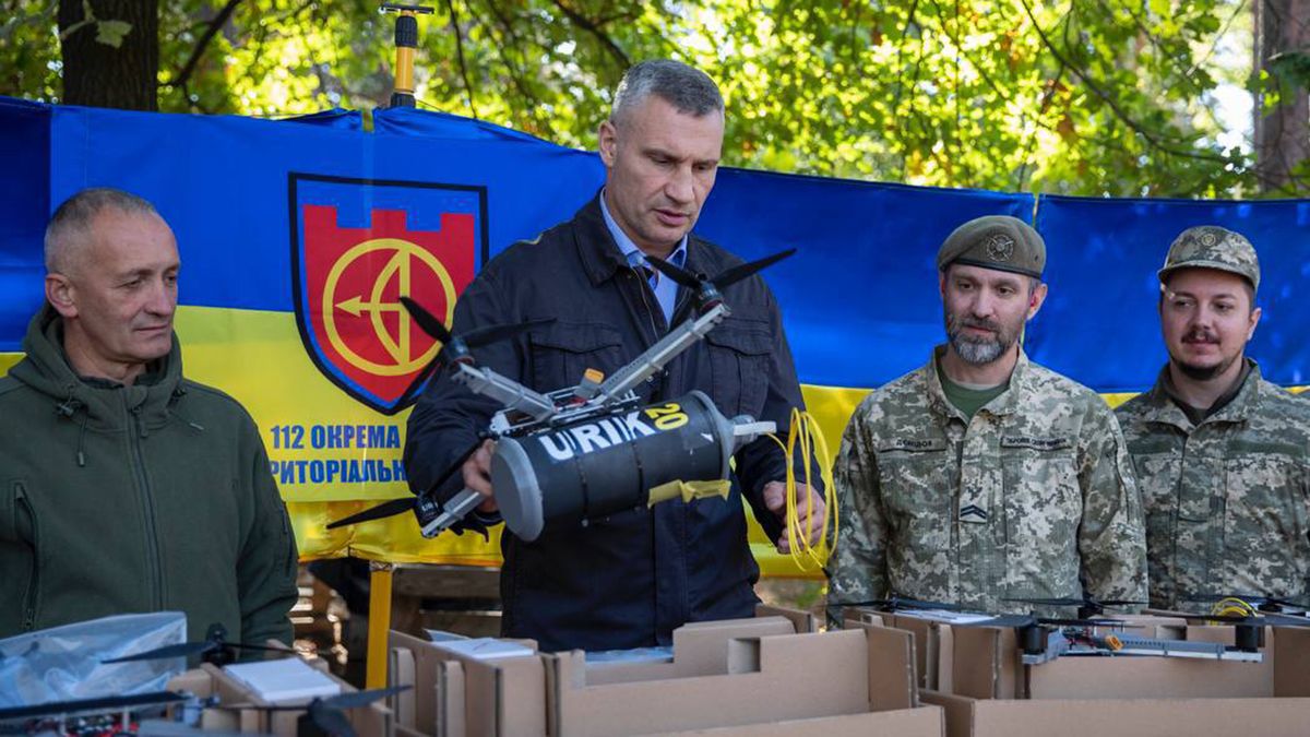 Мер Києва розповів, яку допомогу передали захисникам від громади міста