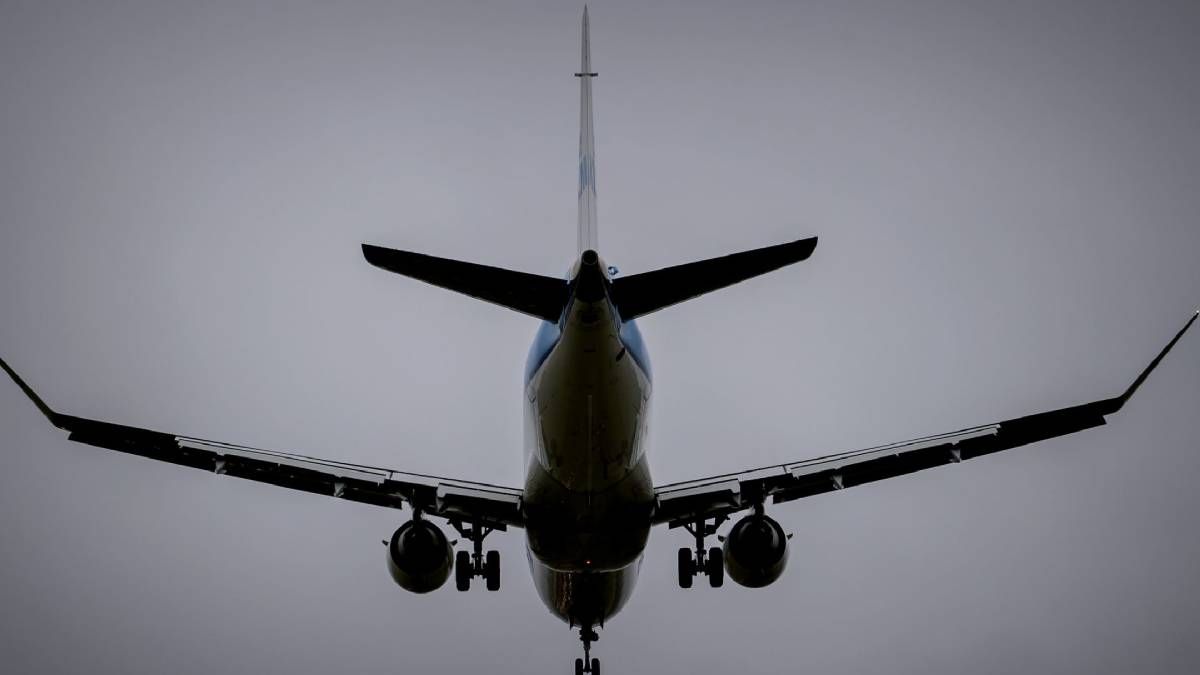 Дрон летал над аэропортом Схипхол в Нидерландах Дрон летал над аэропортом Схипхол в Нидерландах