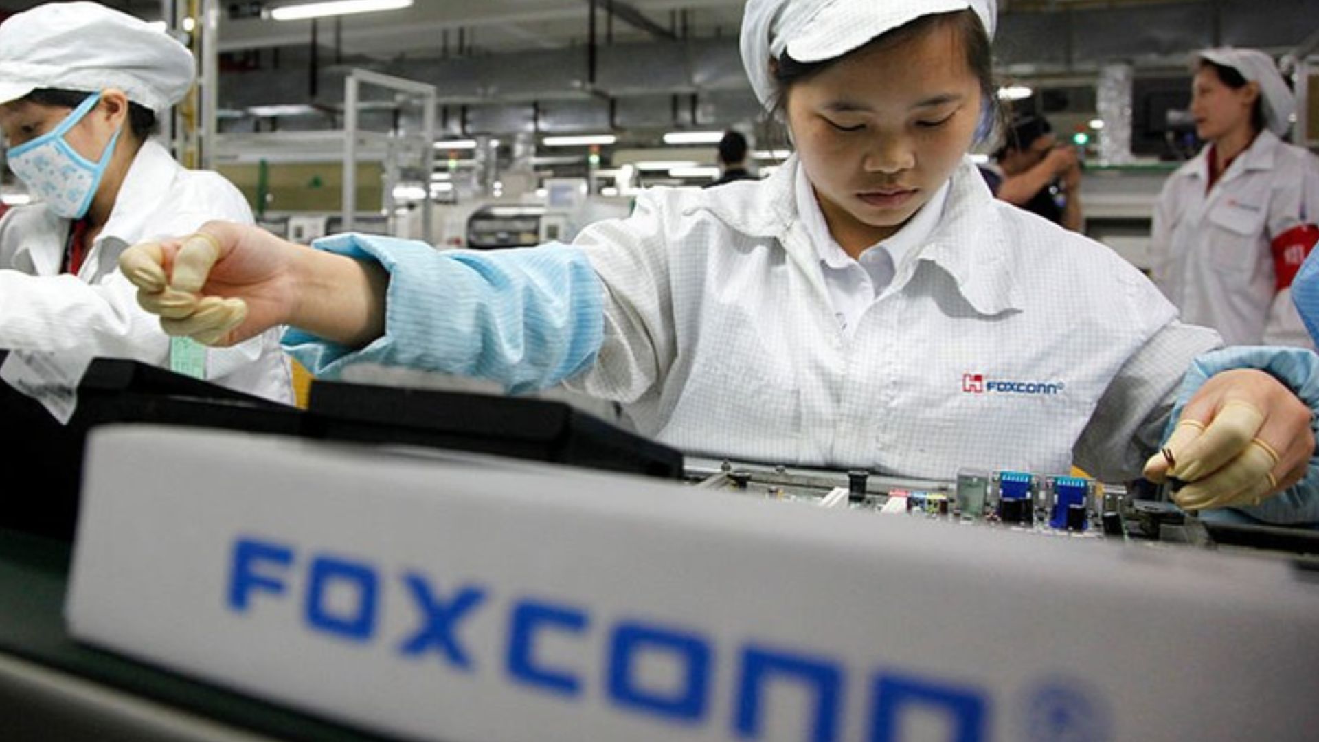 Завод Foxconn у Китаї Завод Foxconn у Китаї