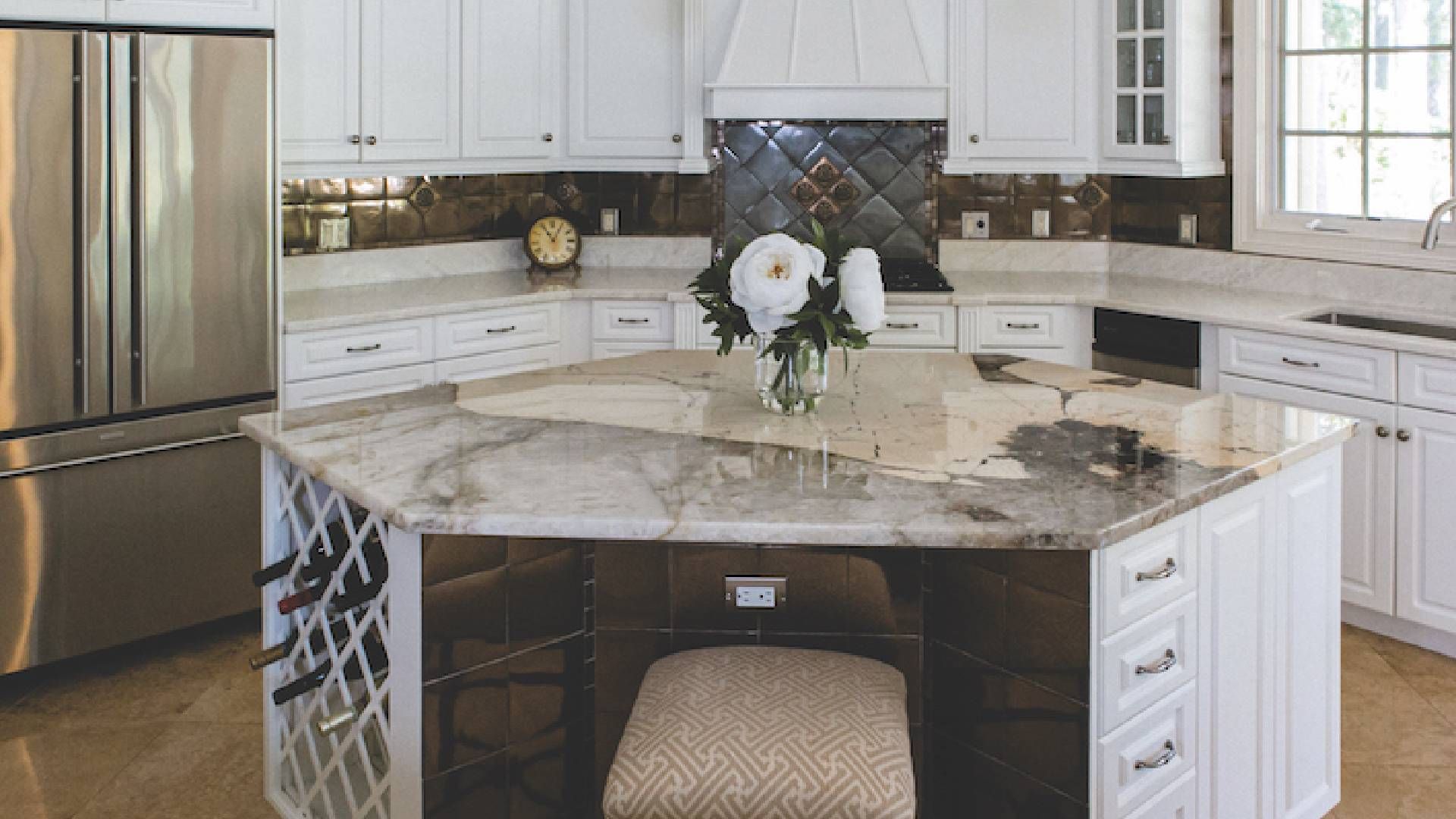 Столешницы из кварцита являются идеальным выбором для кухни Столешницы из кварцита являются идеальным выбором для кухни