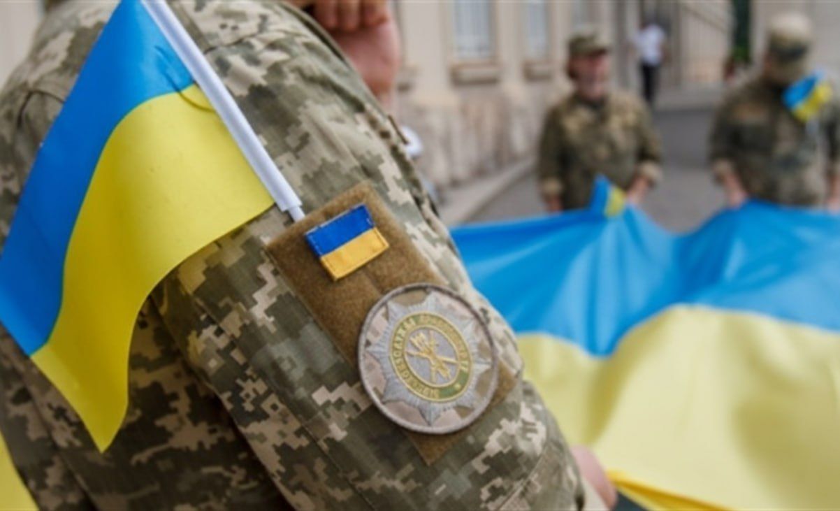 День захисників і захисниць України 2025 - воїни та їхні рідні отримають допомогу від Києва День захисників і захисниць України 2025 - воїни та їхні рідні отримають допомогу від Києва