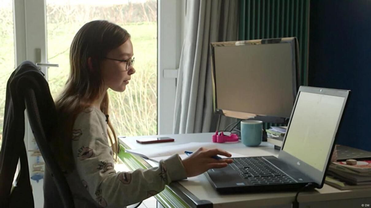 Чернігів переводить школи на дистанційку, дитсадки не працюватимуть - Освіта Чернігів переводить школи на дистанційку, дитсадки не працюватимуть - Освіта