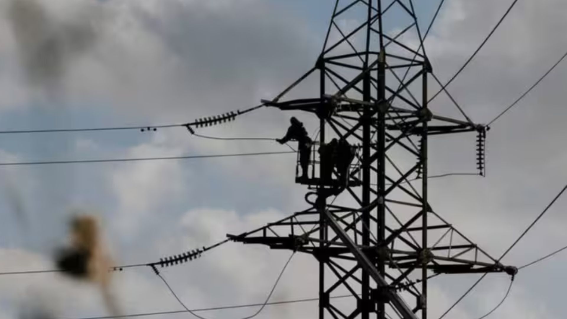 Найскладніша ситуація зі світлом на Чернігівщині та Сумщині Найскладніша ситуація зі світлом на Чернігівщині та Сумщині