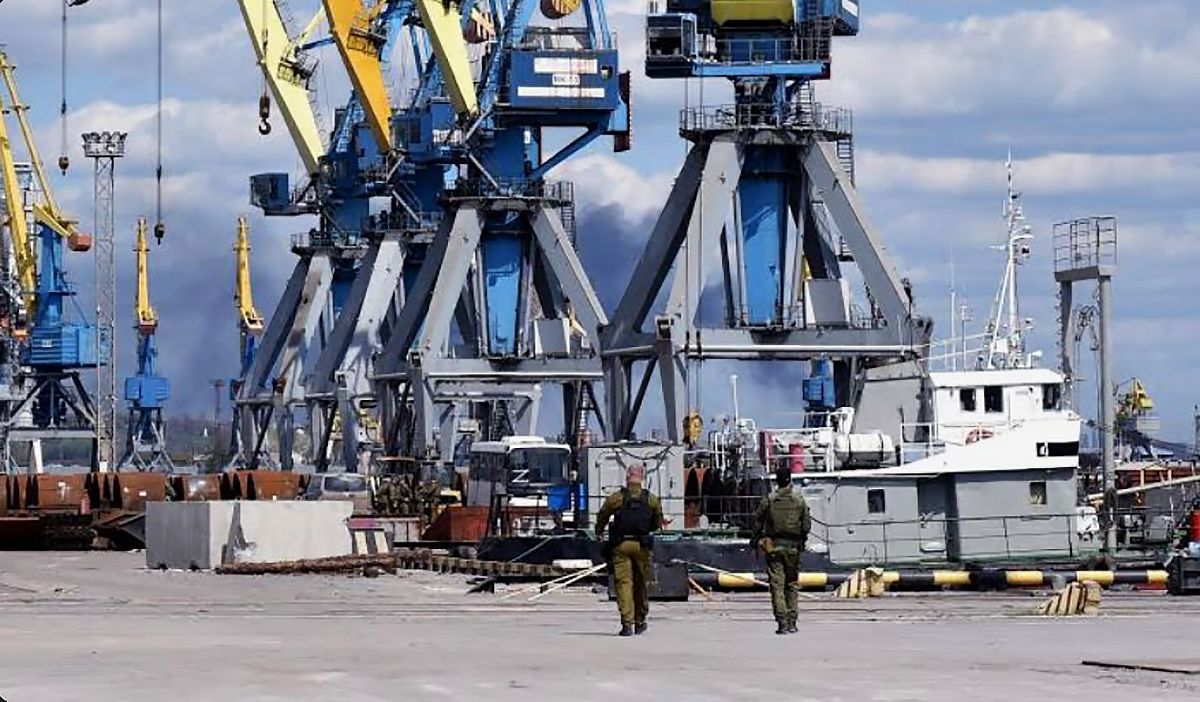 Окупований Росії порт в Маріуполі Окупований Росії порт в Маріуполі