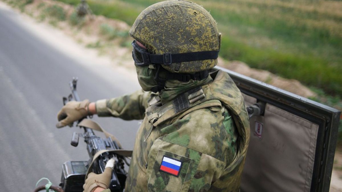 Россиянин открыл огонь по многоэтажке на оккупированной Харьковщине