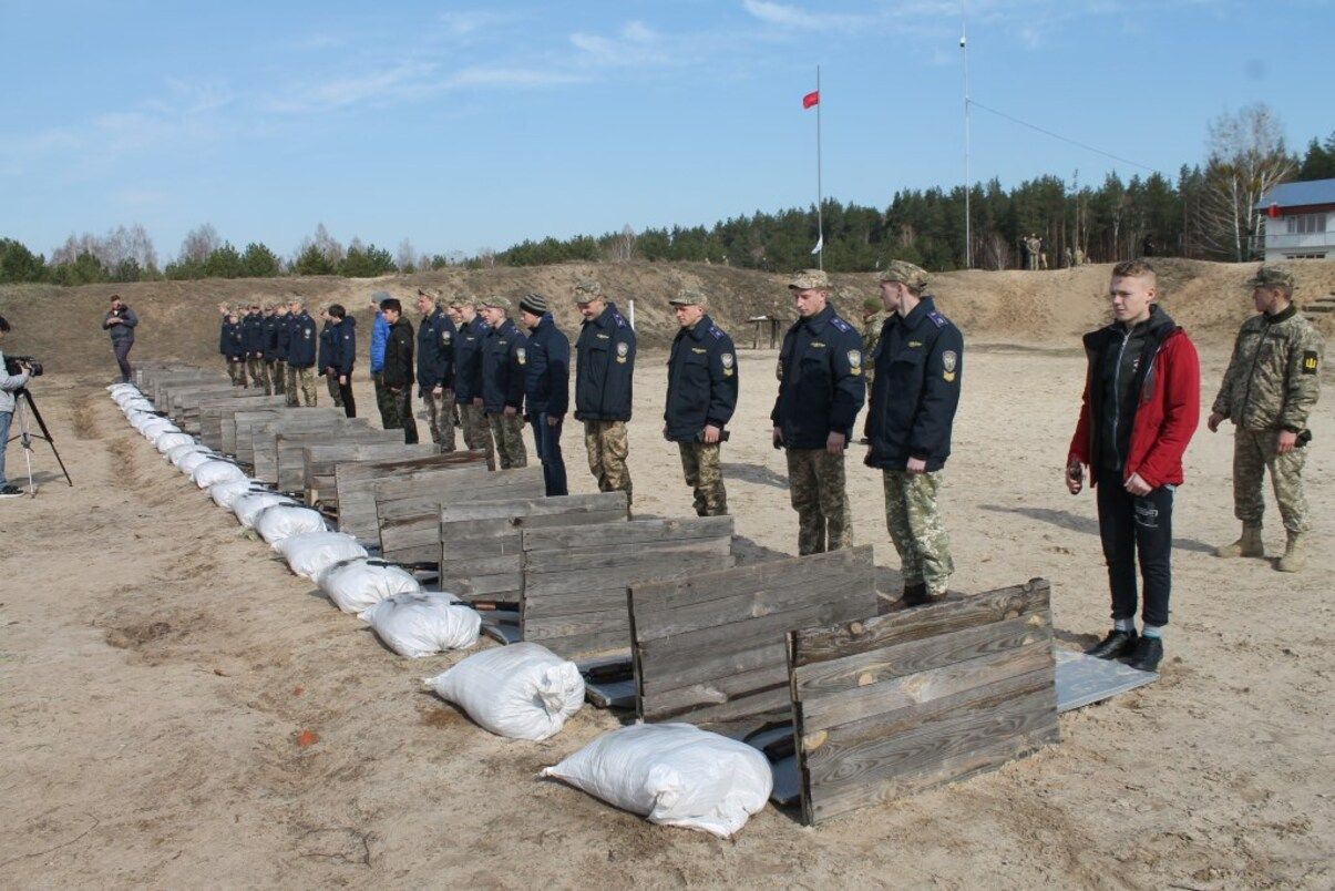 Военных с полигона в Гончаровском переводят в другие места Военных с полигона в Гончаровском переводят в другие места