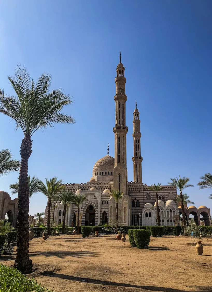 Жінкам-мандрівницям у Єгипті варто одягатися скромно