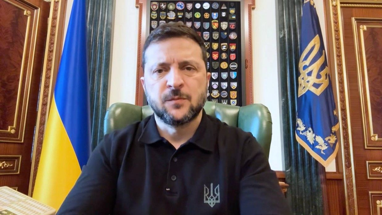 Зеленський дорікнув Заходу в бездіяльності щодо атак Росії Зеленський дорікнув Заходу в бездіяльності щодо атак Росії