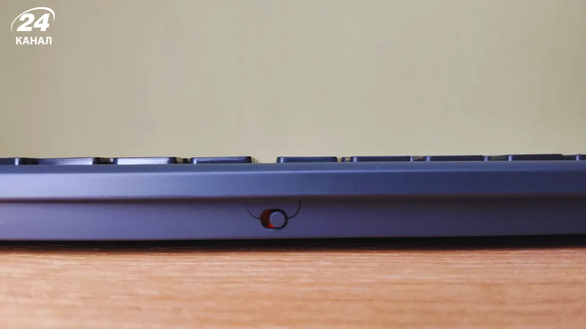 Logitech Signature Slim Solar+ K980