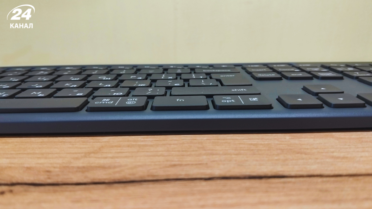 Logitech Signature Slim Solar+ K980