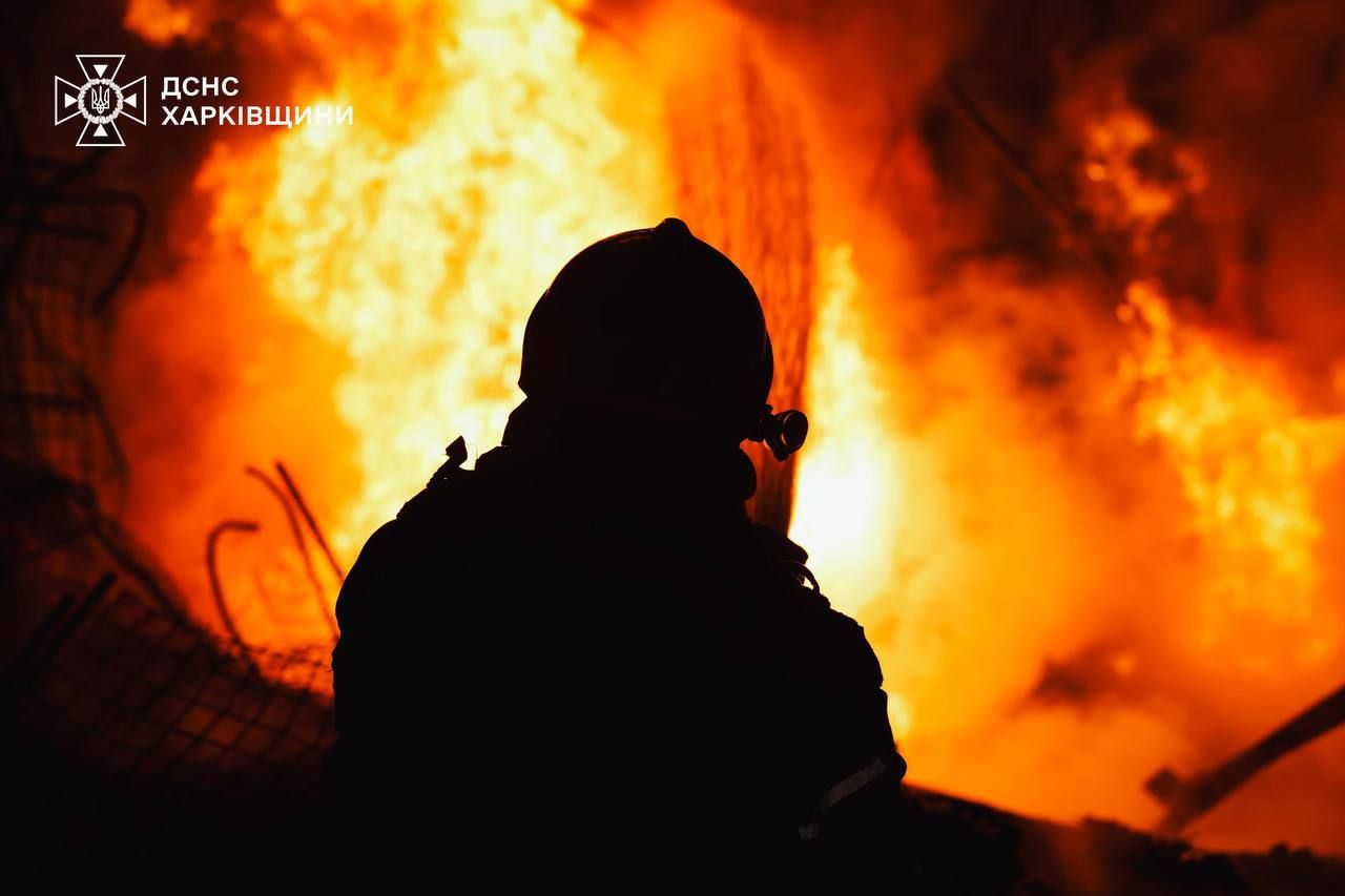 Росія жорстоко вдарила дронами по будинках та енергетиці Харківщини Росія жорстоко вдарила дронами по будинках та енергетиці Харківщини