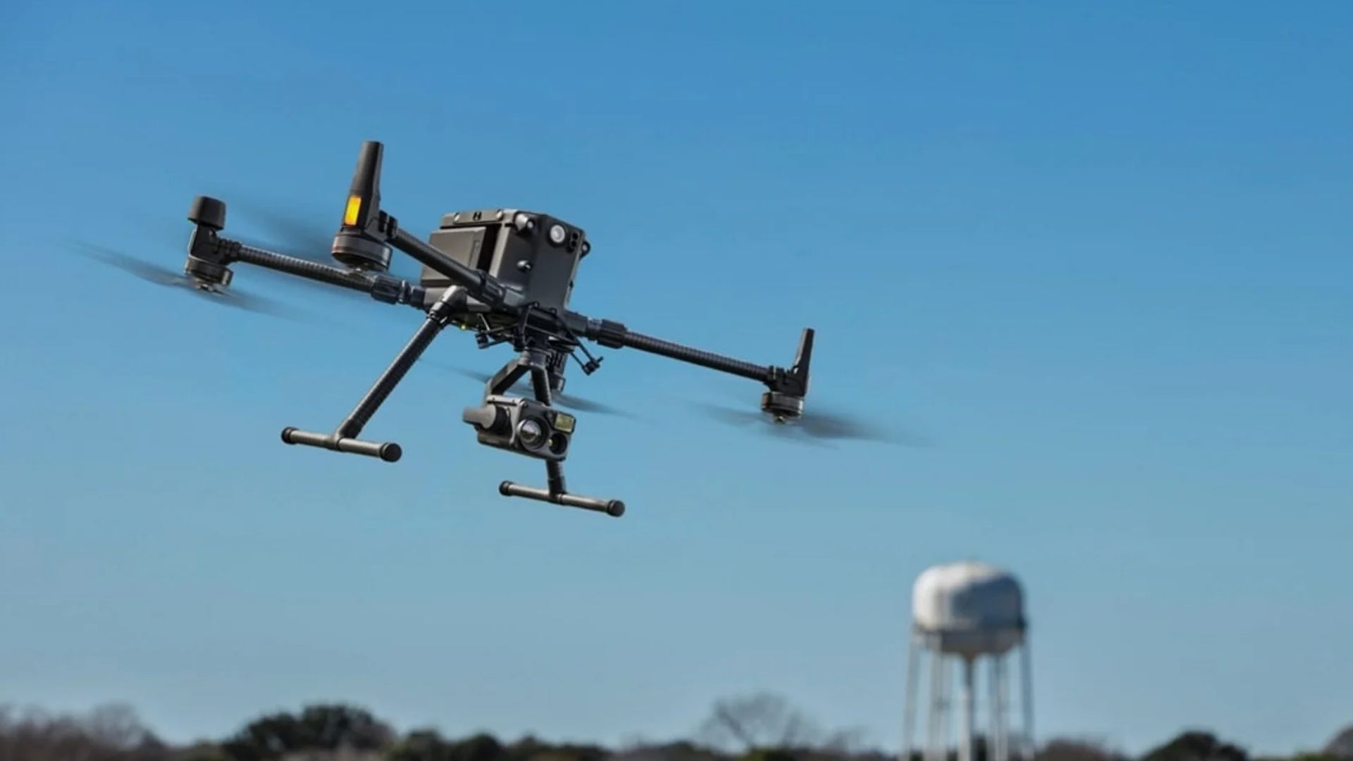 Хто відповідає за польоти дронів над Європою