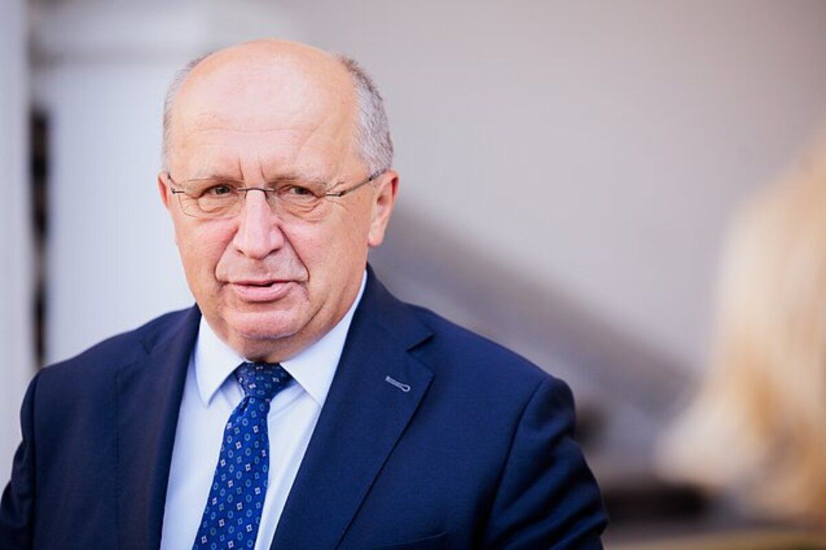 Еврокомиссар рассказал, что Россия может готовиться напасть на НАТО Еврокомиссар рассказал, что Россия может готовиться напасть на НАТО