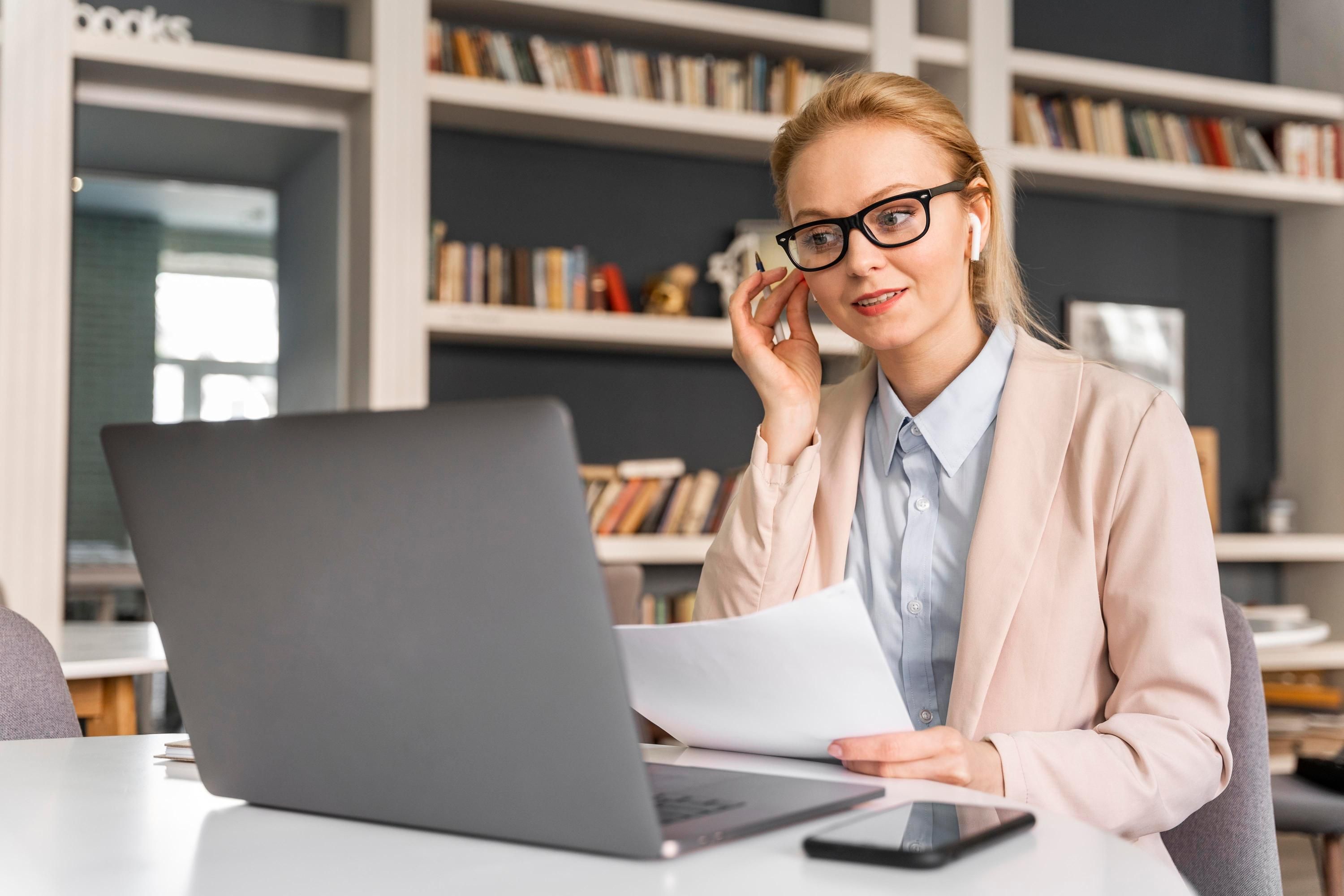 Почему "в качестве" - ошибка? Почему "в качестве" - ошибка?