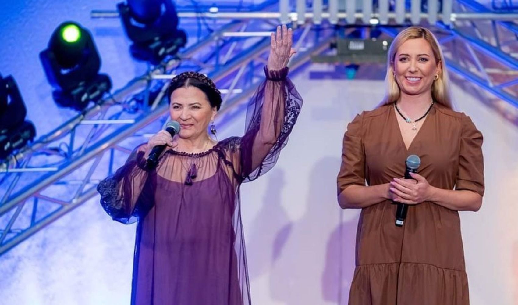 Тоня й Ніна Матвієнко Тоня й Ніна Матвієнко