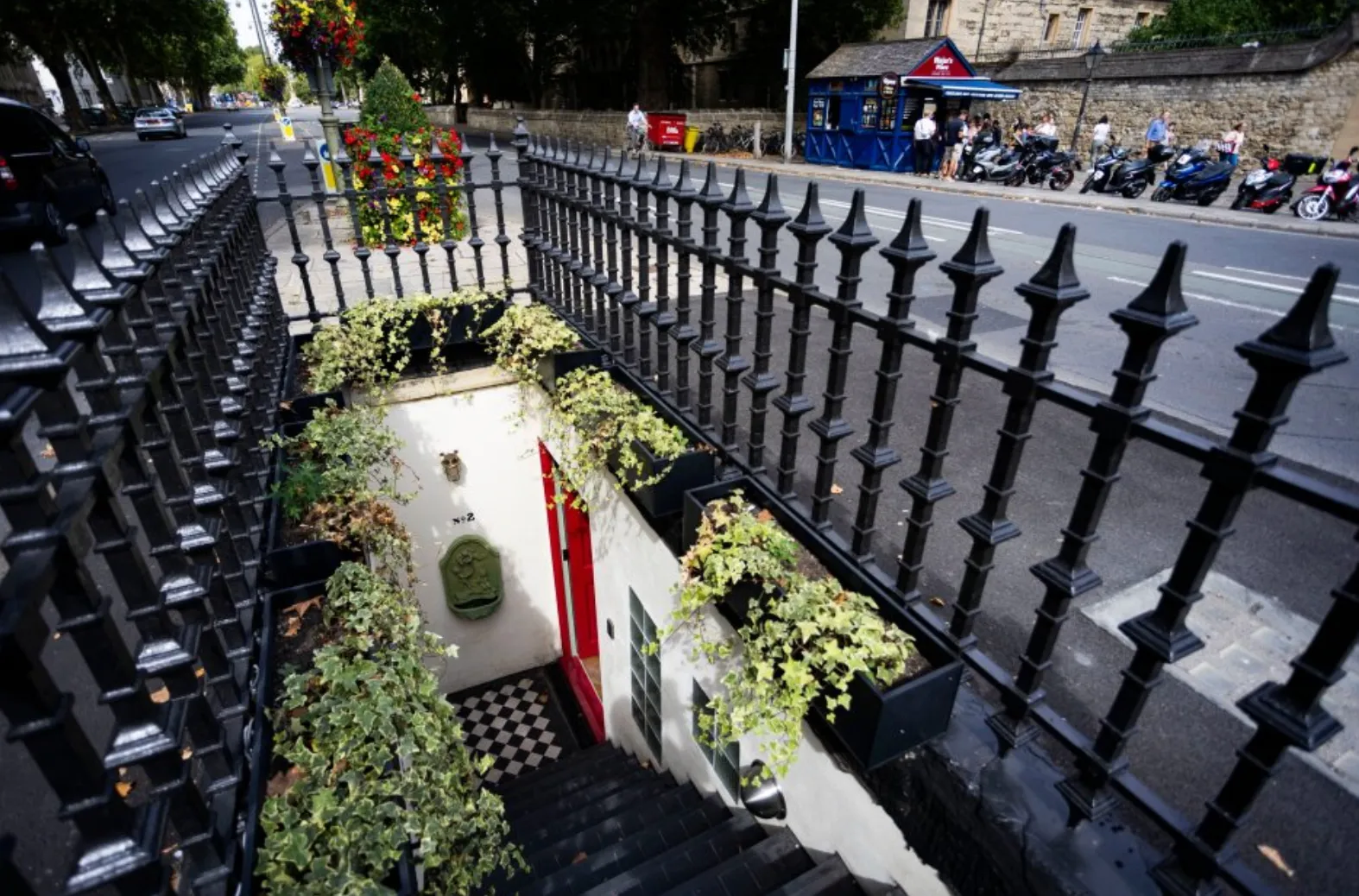 Бутик-готель розташований під дорогою Бутик-готель розташований під дорогою