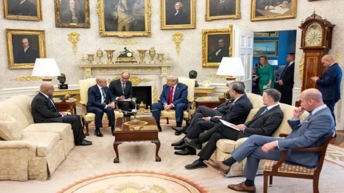 Вигляд кабінету Трампа - чому американцям не подобається Овальний кабінет зараз Вигляд кабінету Трампа - чому американцям не подобається Овальний кабінет зараз